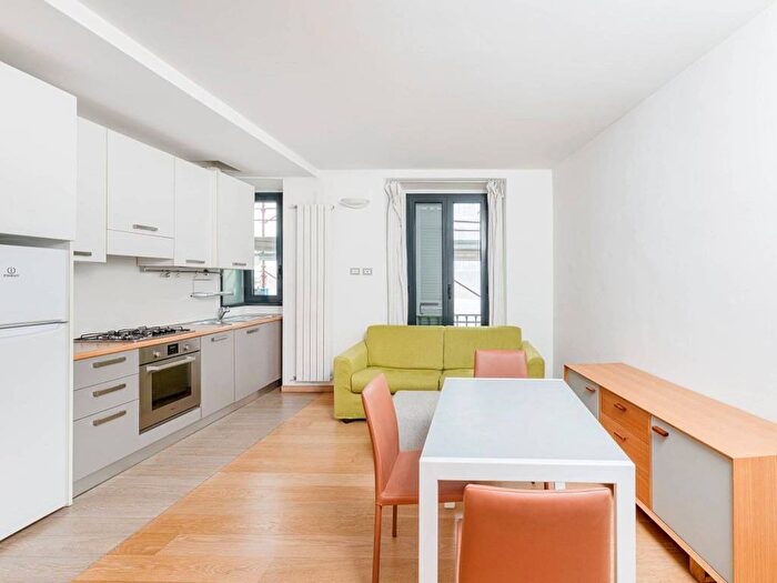 Appartamento bilocale in affitto in Paolo Sarpi, Milano