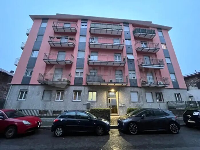 Appartamento bilocale in vendita in Via Bologna, Legnano