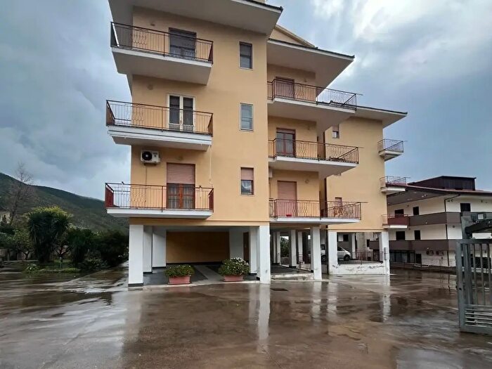 Appartamento quadrilocale in vendita in Via San Martino, Giano Vetusto