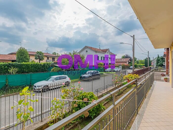 Appartamento quadrilocale in vendita in Via della Pieta', Gallarate