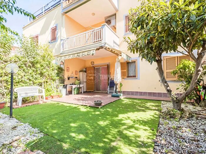 Appartamento bilocale in vendita in Via Saturno, Ladispoli