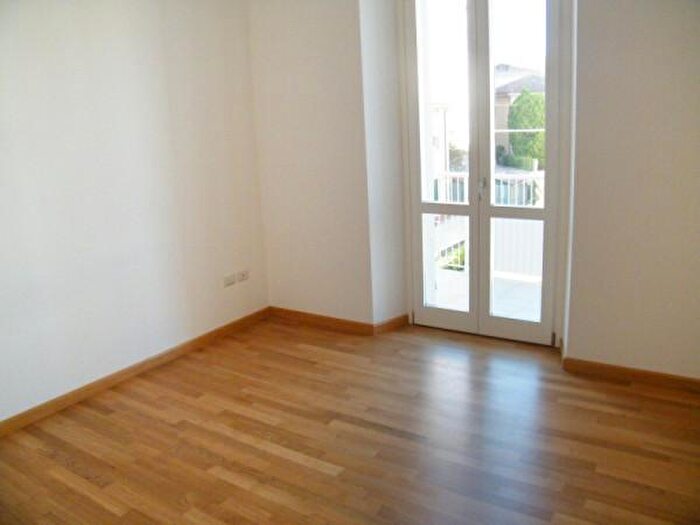 Appartamento quadrilocale in vendita in Via Montegrappa, Jesi