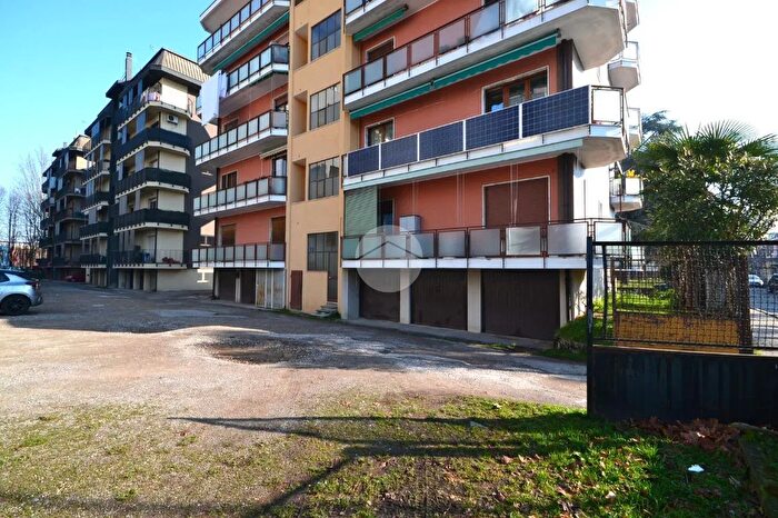 Appartamento trilocale in vendita in Via Antonio Gramsci, Vittuone