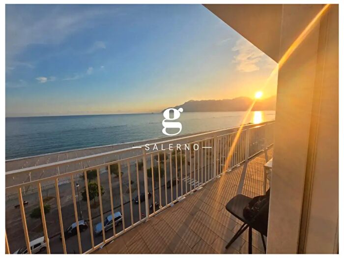 Appartamento quadrilocale in affitto in Via Leucosia, Salerno