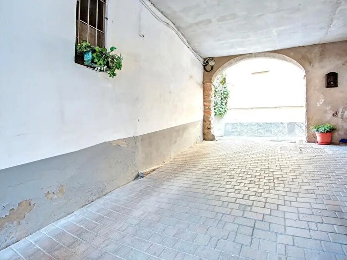 Appartamento quadrilocale in vendita in Via Gerli Arioli, Gavirate