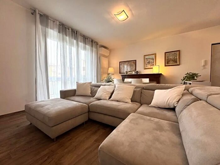 Appartamento quadrilocale in vendita in Viale Quagliotti, Cameri