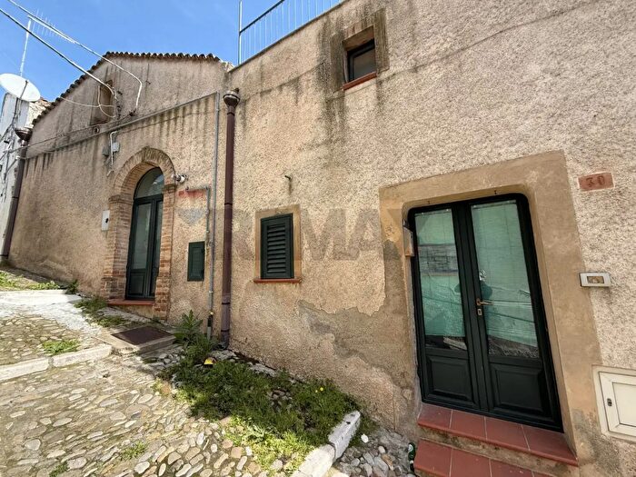 Casa quadrilocale in vendita in Vico Monteoliveto, Grassano