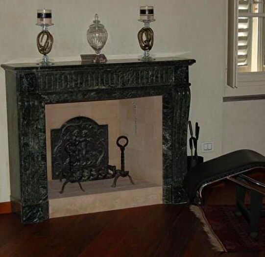 Appartamento con 6 locali in vendita in Centro Storico, Reggio Emilia