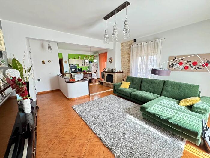 Appartamento quadrilocale in vendita in Mascalucia