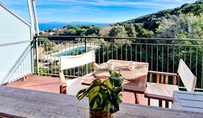 Appartamento bilocale in vendita in Via delle Lecce, Capoliveri