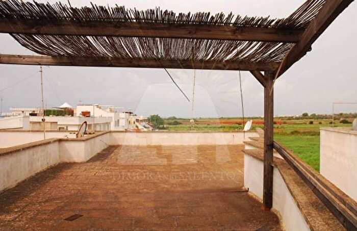 Appartamento trilocale in vendita in Via Attendolo, Salve