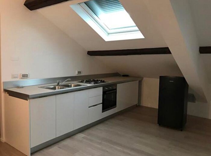 Appartamento monolocale in affitto in Via Canova, Milano