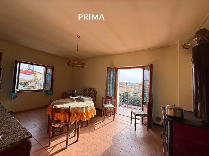 Appartamento quadrilocale in vendita in Via Paletta, Perugia