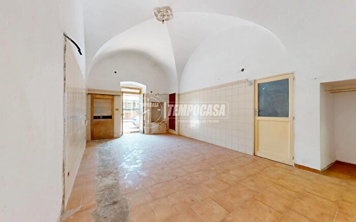 Casa bilocale in vendita in Via Guglielmo Oberdan, Conversano