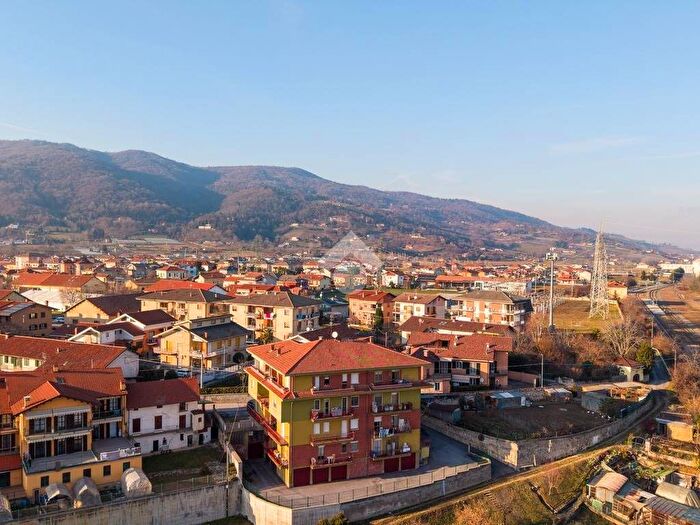 Appartamento trilocale in vendita in via risorgimento, Centro, Busca