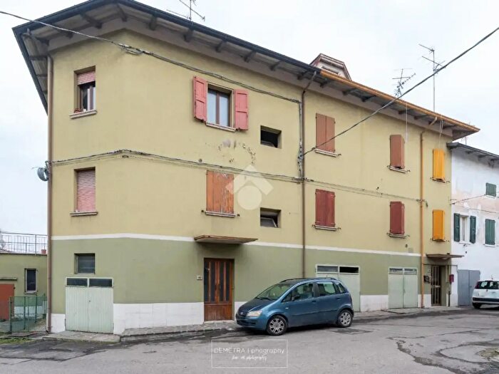 Appartamento bilocale in vendita in Via Isonzo, Vignola