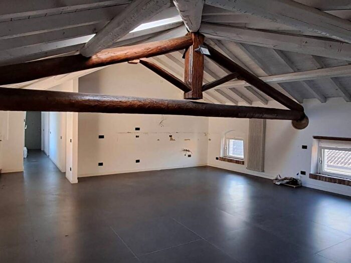 Casa trilocale in affitto in Via Giovanni Chiassi, Centro, Castiglione delle Stiviere