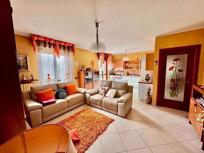 Appartamento trilocale in vendita in Via Alpignano, Givoletto