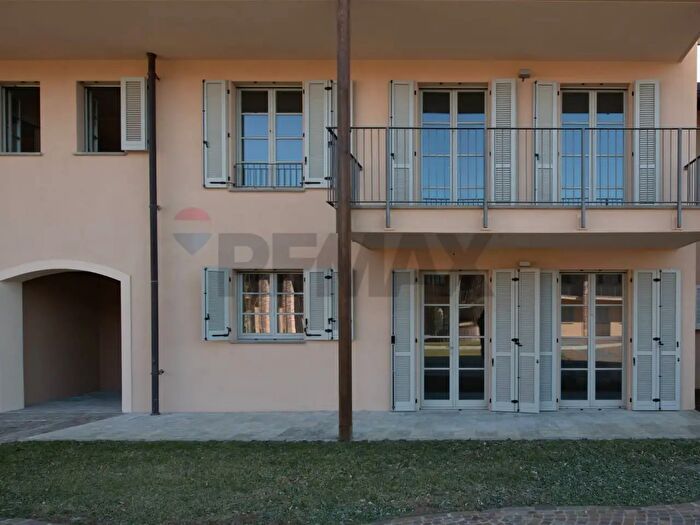 Appartamento bilocale in vendita in Via SantIsidoro, Bogogno