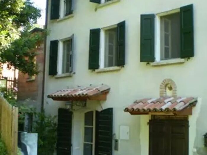 Casa con 6 locali in vendita in Prignano Sulla Secchia