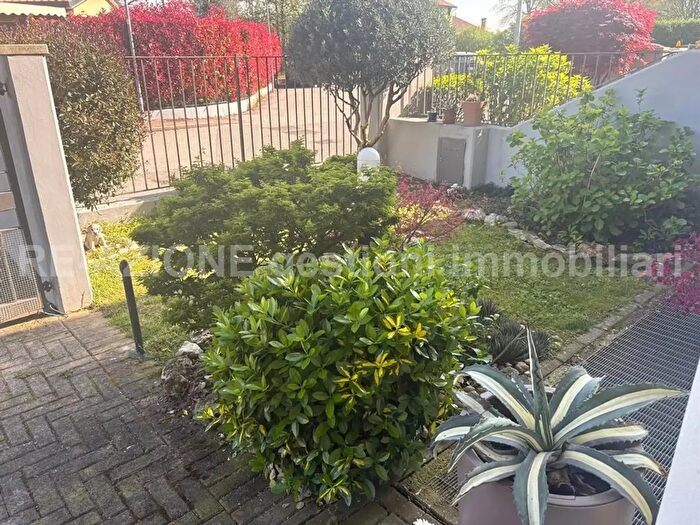 Casa con 6 locali in vendita in Quinto Vicentino