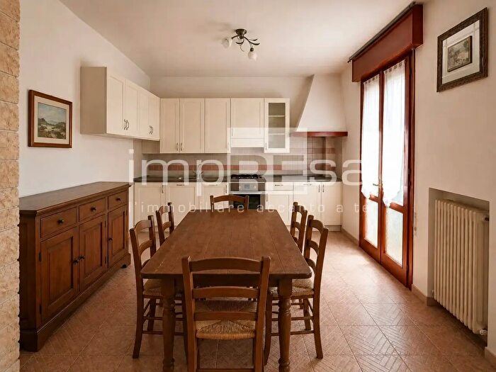 Casa con 12 locali in vendita in Visnadello di Villorba, Villorba
