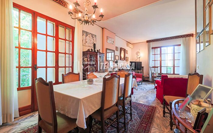 Casa con 13 locali in vendita in Via Giuseppe Zalamella, Ravenna