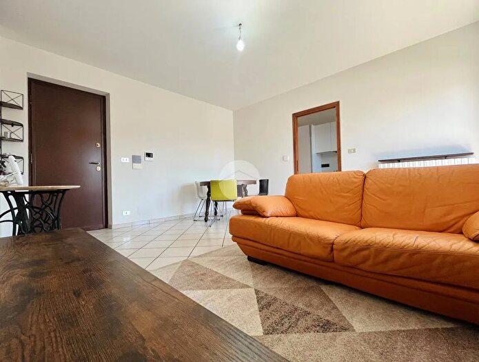 Appartamento trilocale in vendita in Via Antonio Cossu, Carignano