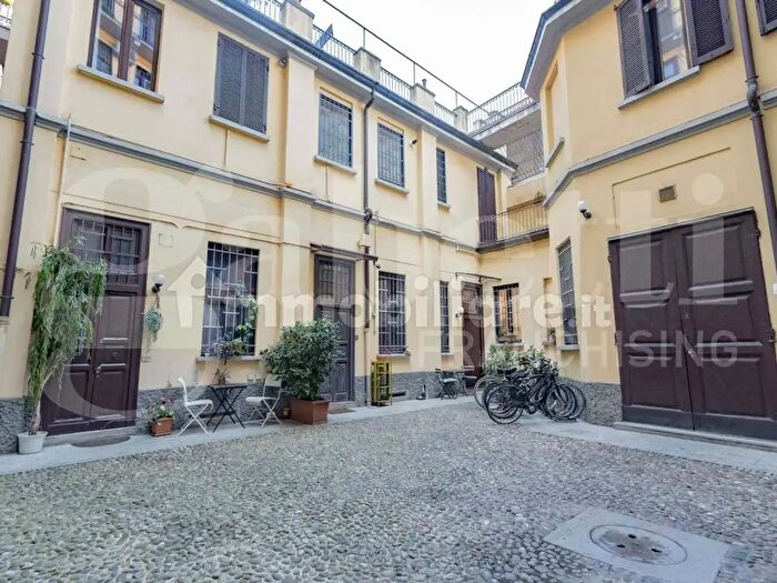 Appartamento trilocale in vendita in Via Watt, Milano