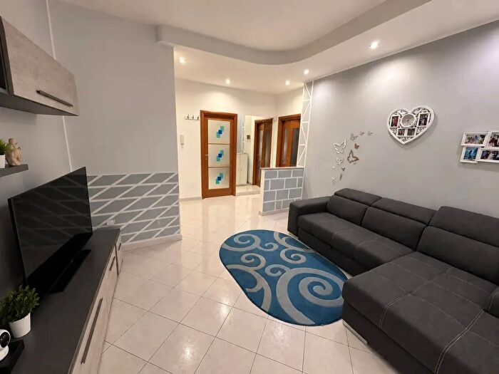 Appartamento trilocale in vendita in Via Pinturicchio, Pioltello