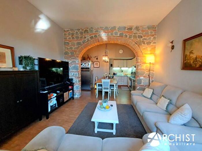 Casa con 5 locali in vendita in Via Montechiaro, Pistoia