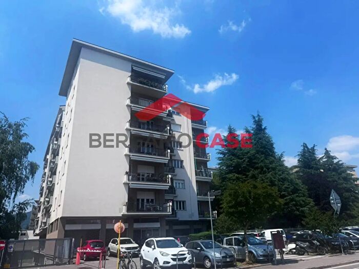Appartamento trilocale in affitto in Corridoni, Bergamo