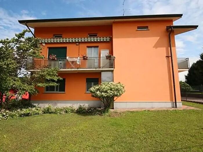 Casa con 6 locali in vendita in Via Mirasole, Appiano Gentile