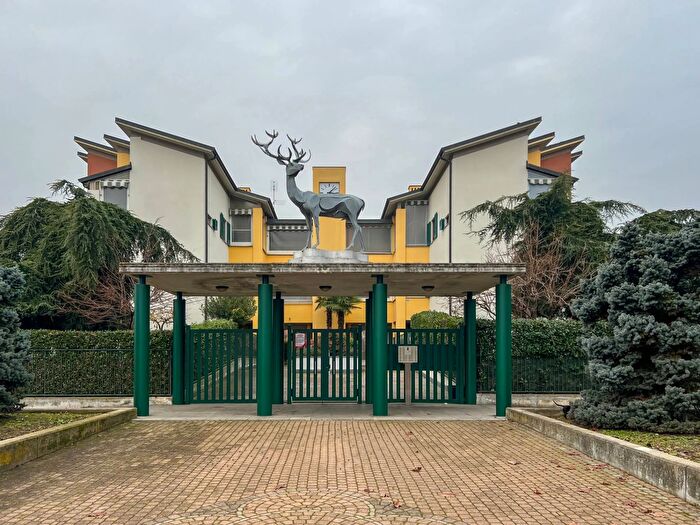 Appartamento con 6 locali in vendita in Via Orbassano, Beinasco