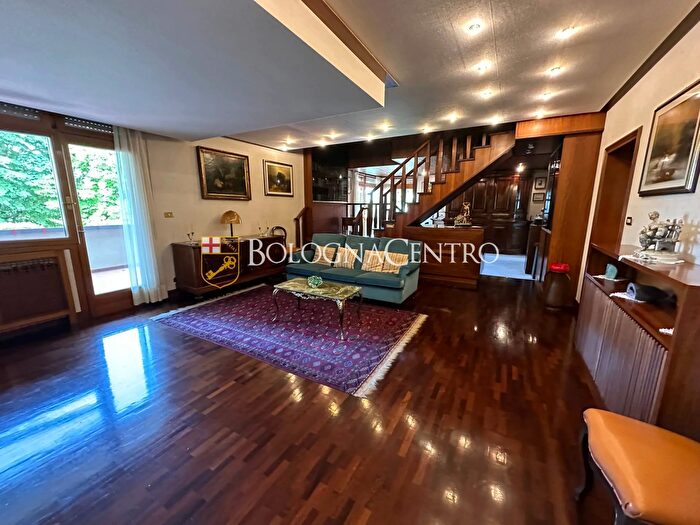 Appartamento con 8 locali in vendita in Via Walter Masetti, Calderara Di Reno