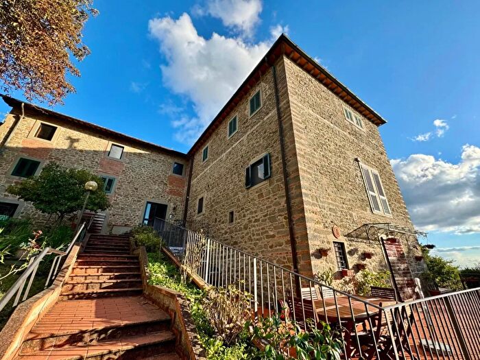 Appartamento bilocale in vendita in Via della Chiesa, Vaglia