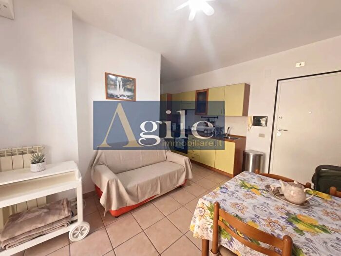 Appartamento trilocale in vendita in Via Capri, Martinsicuro