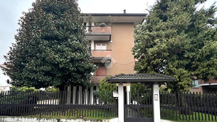 Appartamento bilocale in vendita in Via Basilicata, Pavia