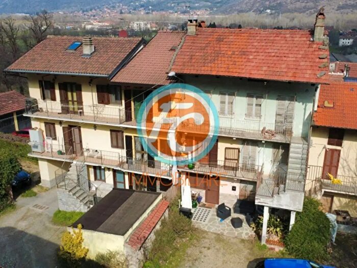 Appartamento trilocale in vendita in Borgo Pracchio, Chiusa Di San Michele