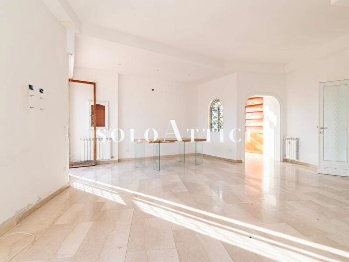 Casa con 6 locali in affitto in Via Roberto Alessandri, Colli Portuensi Casaletto, Roma