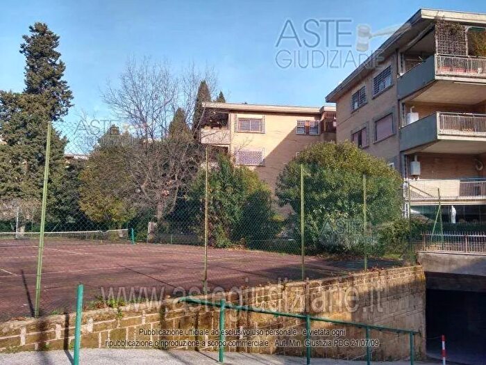 Appartamento trilocale in vendita in Via Angelo Messedaglia, Roma