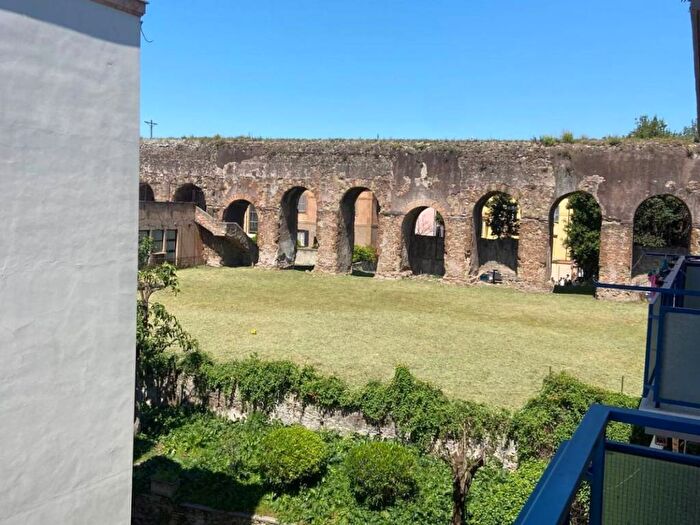 Appartamento quadrilocale in affitto in Via Alcamo, Villa Fiorelli, Roma