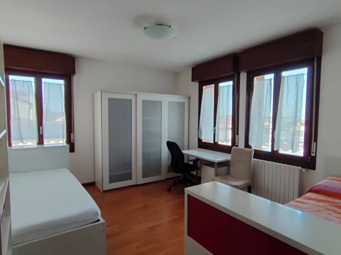 Appartamento quadrilocale in affitto in Strada Statale Piovese, Centro, Legnaro