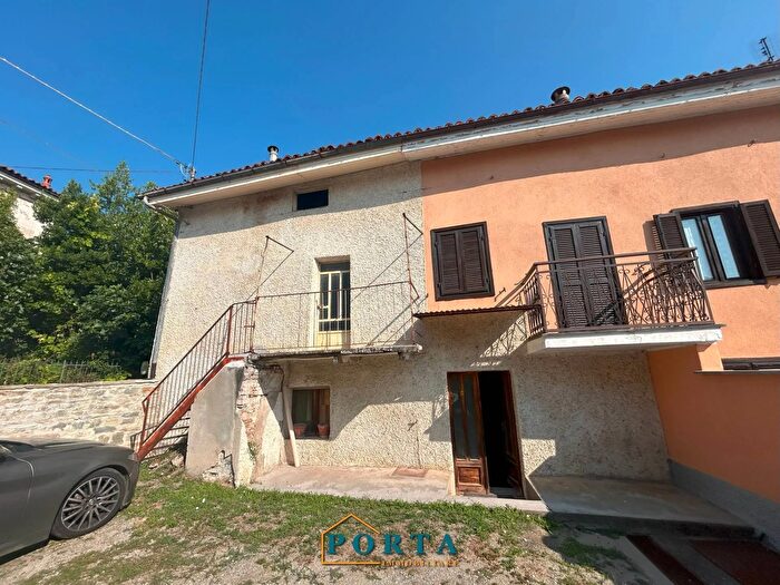 Casa con 6 locali in vendita in Via Roma, Rocca Ciglie