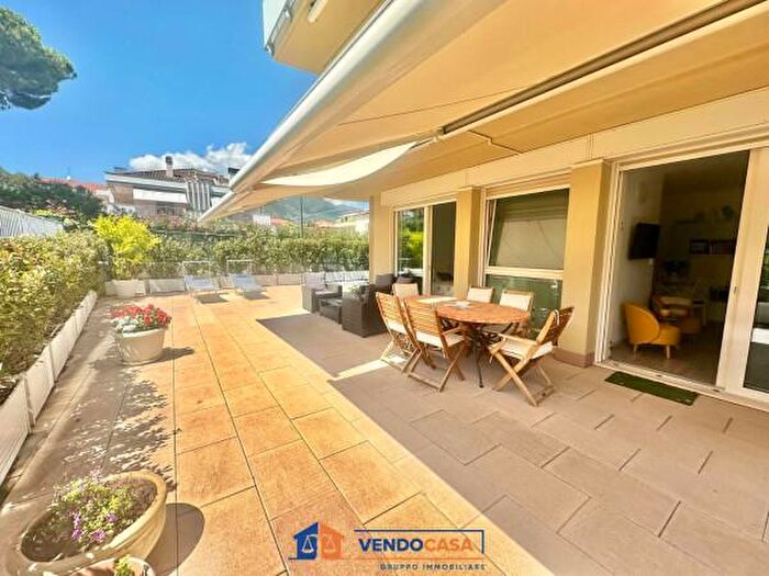 Appartamento trilocale in vendita in Via per Pineland, Borghetto Santo Spirito