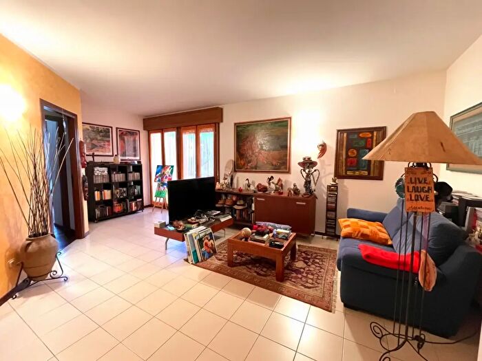 Appartamento trilocale in vendita in Valeggio Sul Mincio