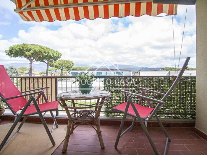 Appartamento trilocale in affitto in Via Platani, Lido di Camaiore, Camaiore