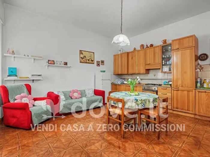 Appartamento trilocale in vendita in Via Francesco Baracca, Carugo