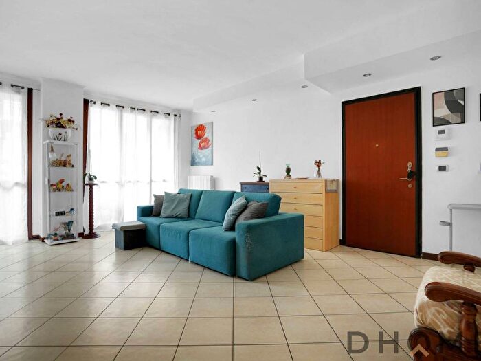 Appartamento trilocale in vendita in Via T A Edison Bovisio Masciago MB Italia, BovisioMasciago