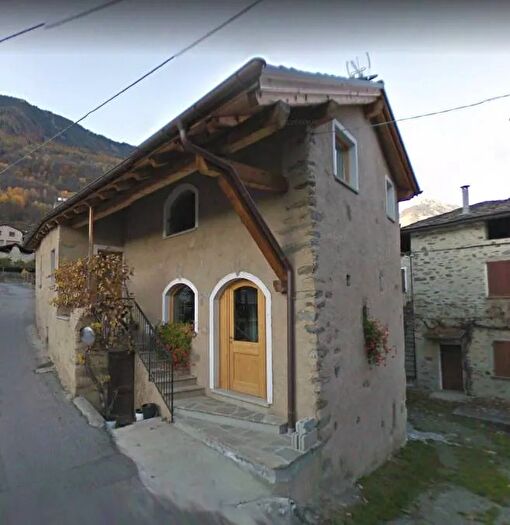 Casa con 7 locali in vendita in Mazzo Di Valtellina